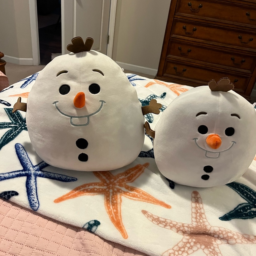 2 Olaf Squishmallows